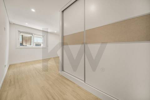 T2+1 Completamente Renovado Rua do Bonjardim - Porto Centro