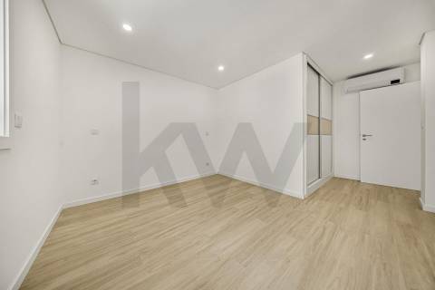 T2+1 Completamente Renovado Rua do Bonjardim - Porto Centro