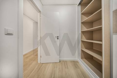 T2+1 Completamente Renovado Rua do Bonjardim - Porto Centro