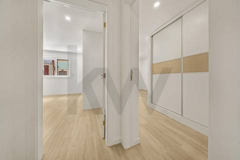 T2+1 Completamente Renovado Rua do Bonjardim - Porto Centro