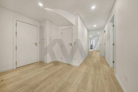 T2+1 Completamente Renovado Rua do Bonjardim - Porto Centro
