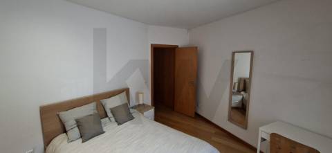Moradia Independente T4 (T2+T2) com Garagem Fechada, Terraço e Jardim – Ermesinde
