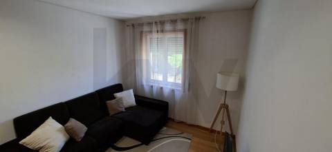 Moradia Independente T4 (T2+T2) com Garagem Fechada, Terraço e Jardim – Ermesinde