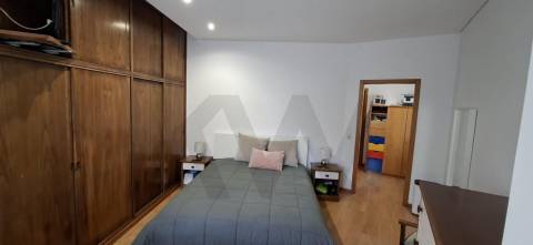 Moradia Independente T4 (T2+T2) com Garagem Fechada, Terraço e Jardim – Ermesinde