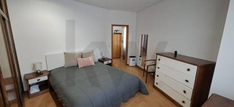 Moradia Independente T4 (T2+T2) com Garagem Fechada, Terraço e Jardim – Ermesinde