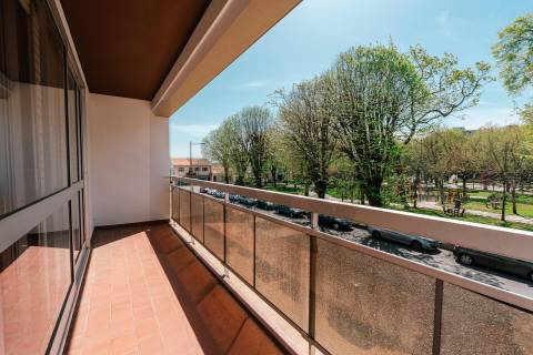 Apartamento T4 duplex com garagem no centro de Ovar, junto ao Largo Garrett