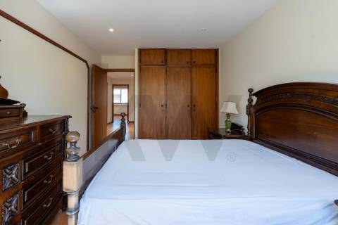 Apartamento T4 duplex com garagem no centro de Ovar, junto ao Largo Garrett