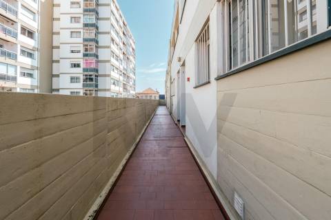 Apartamento T4 duplex com garagem no centro de Ovar, junto ao Largo Garrett