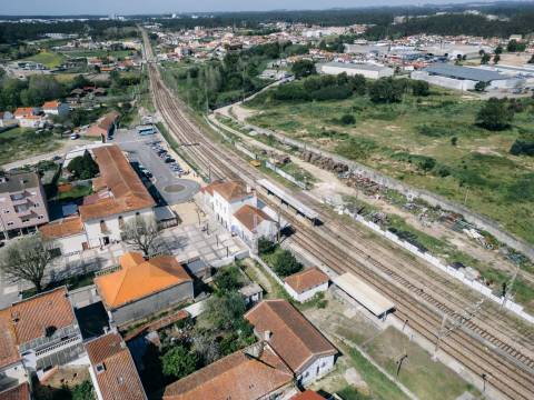 Apartamento T4 duplex com garagem no centro de Ovar, junto ao Largo Garrett