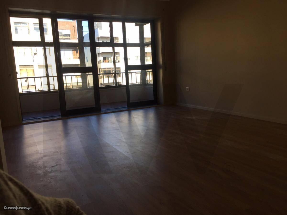 APARTAMENTO T1, MATOSINHOS