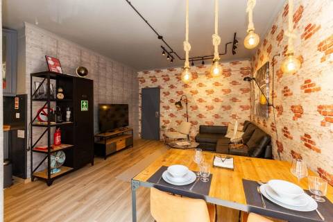 Apartamento T1 em Matosinhos Sul, atualmente em Alojamento Local, junto à praia e ao metro