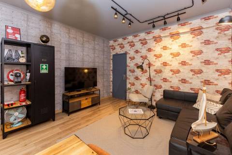 Apartamento T1 em Matosinhos Sul, atualmente em Alojamento Local, junto à praia e ao metro