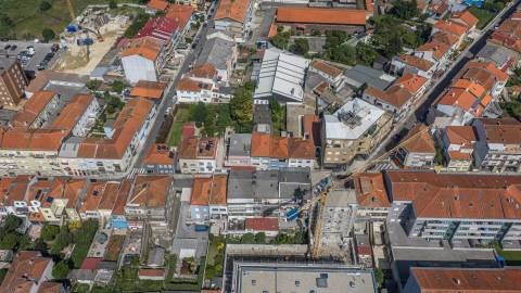 Prédio em Propriedade Total – Excelente Oportunidade de Investimento em Porto 