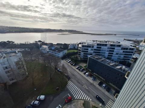 Apartamento T2 Mobilado para Arrendamento na Foz do Douro