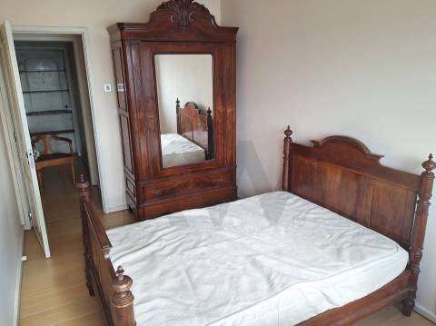 Apartamento T2 Mobilado para Arrendamento na Foz do Douro