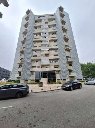 Apartamento T2 Mobilado para Arrendamento na Foz do Douro