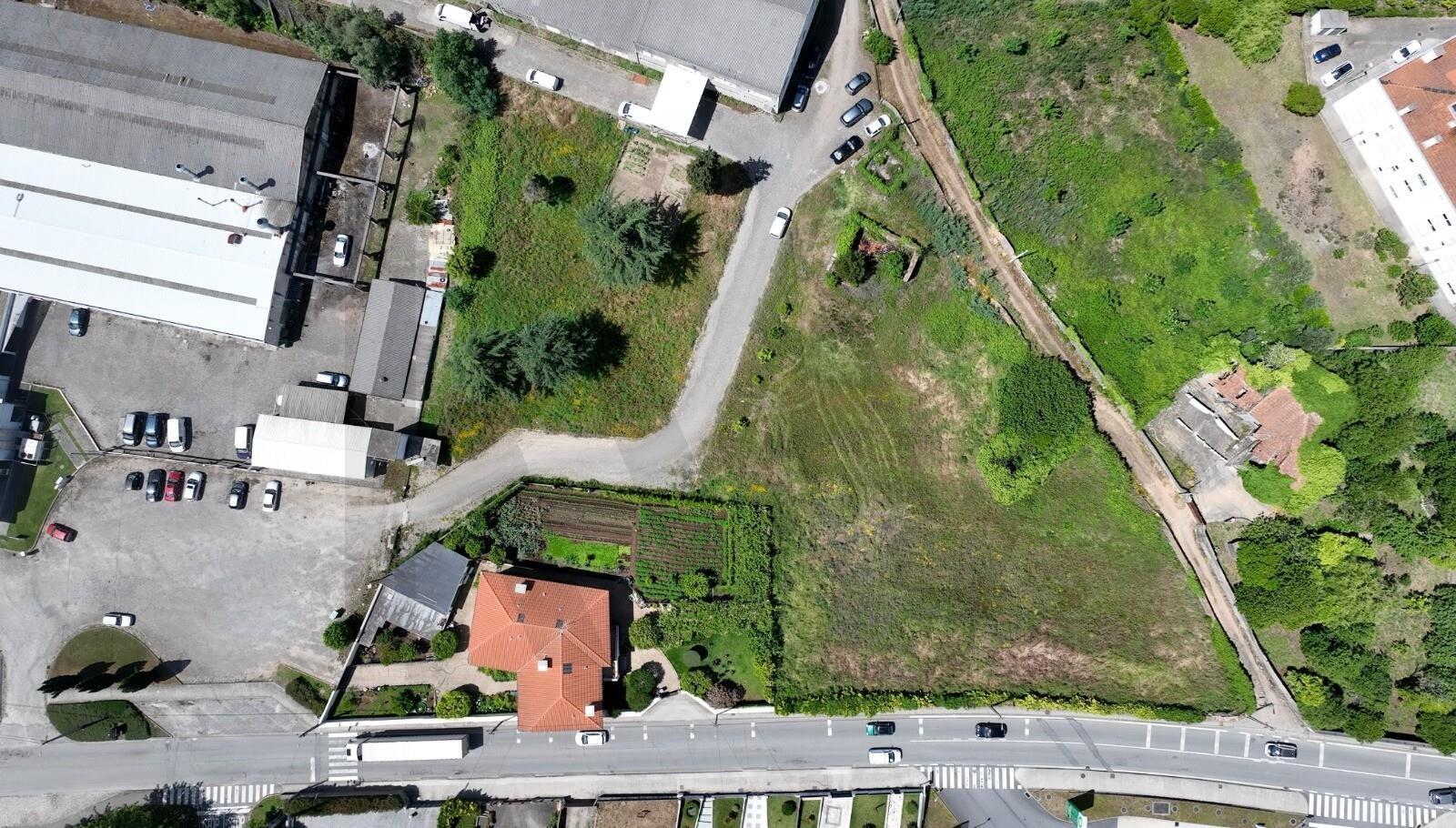 Venda  de Terreno para Construção - 5700m2 - Santo Tirso