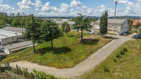 Venda  de Terreno para Construção - 5700m2 - Santo Tirso