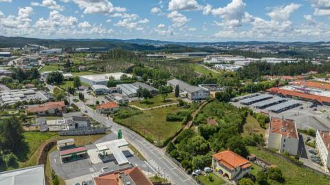 Venda  de Terreno para Construção - 5700m2 - Santo Tirso