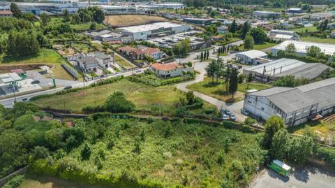Venda  de Terreno para Construção - 5700m2 - Santo Tirso