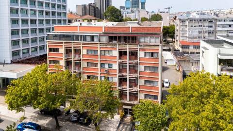 Loja/Escritório, Rua do Campo Alegre, Porto,180 m² + 2 Garagem, junto ao Hotel HF Ipanema