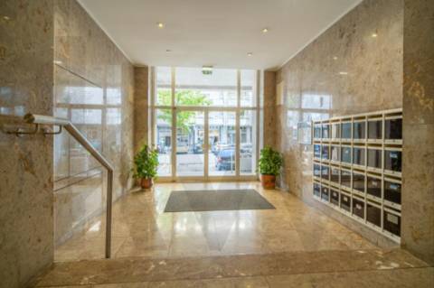 Apartamento T2 | Último piso | Vistas desafogadas | Elevada luminosidade | Águas Santas, Maia
