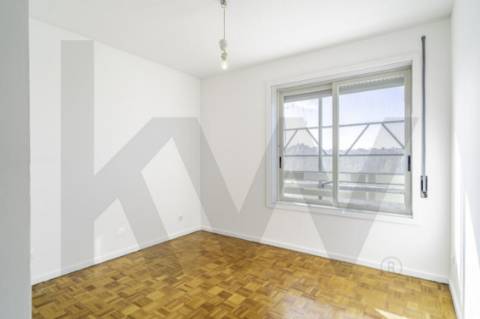 Apartamento T2 | Último piso | Vistas desafogadas | Elevada luminosidade | Águas Santas, Maia
