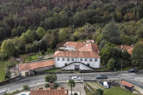 Quinta Histórica no Norte de Portugal - Património Municipal - 12 Hectares
