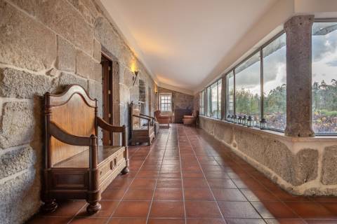 Quinta Histórica no Norte de Portugal - Património Municipal - 12 Hectares
