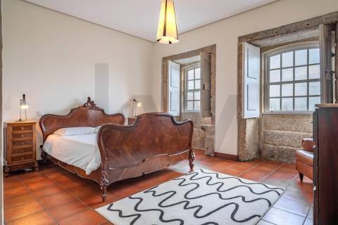 Quinta Histórica no Norte de Portugal - Património Municipal - 12 Hectares