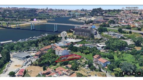 Prédio para construção com PIP aprovado e benefícios fiscais | Campanhã, Porto