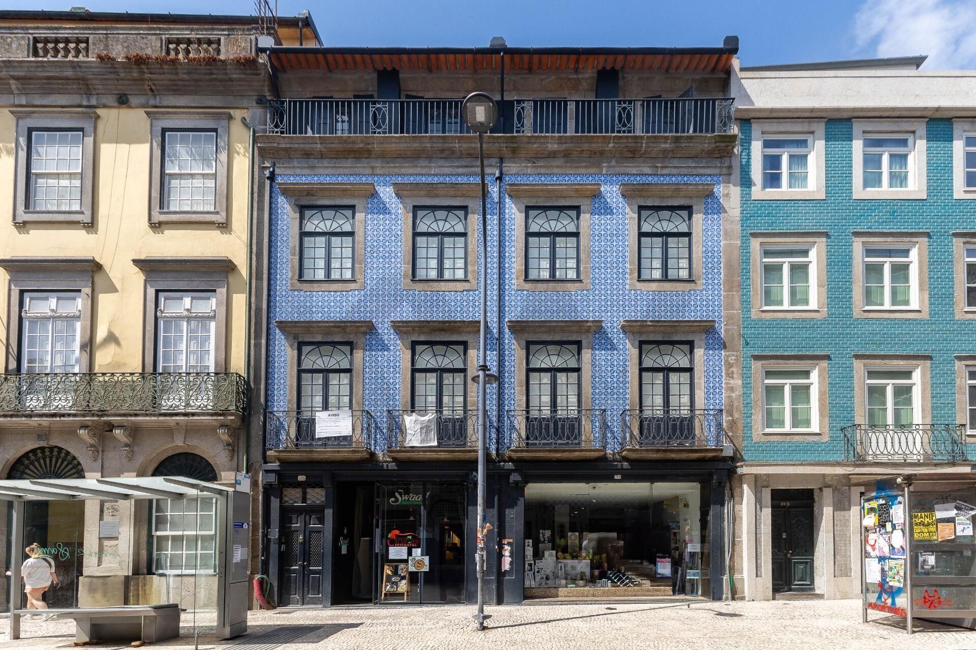 Apartamento  T2 -Edifício Histórico com Licença AL em Cedofeita -Localização Premium 