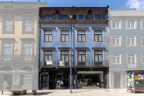 Apartamento  T2 -Edifício Histórico com Licença AL em Cedofeita -Localização Premium 
