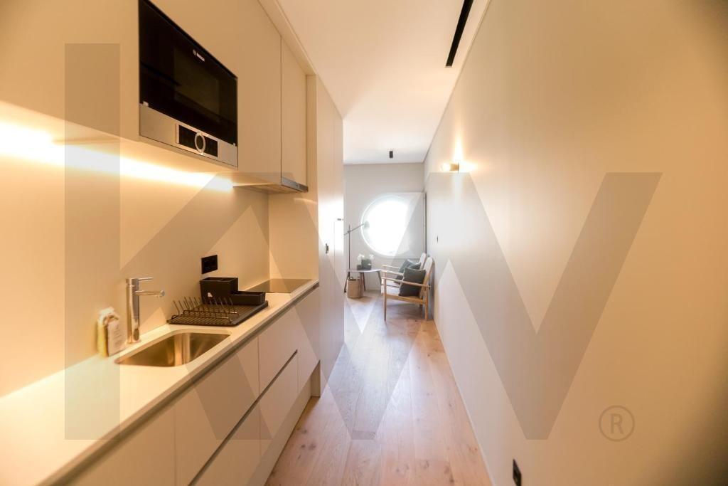Alojamento Local - T1 com terraço na Rua da Alegria, Porto