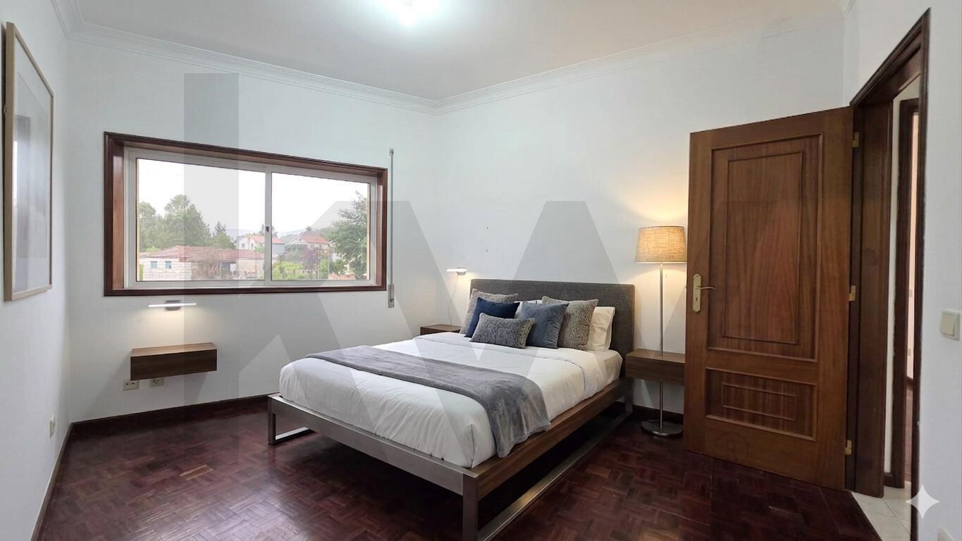 Apartamento T2 com Garagem e Arrumos, Elevador, CABEÇA SANTA, PENAFIEL