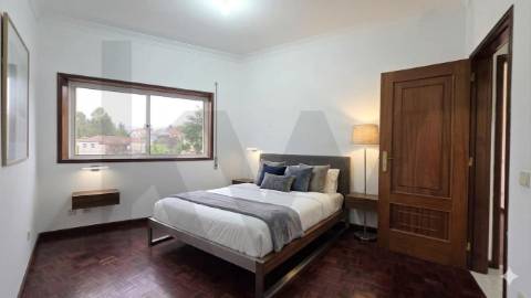 Apartamento T2 com Garagem e Arrumos, Elevador, CABEÇA SANTA, PENAFIEL