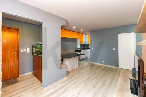 Apartamento T2 Arrabida Shopping