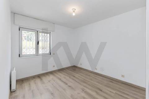 Apartamento T2 Arrabida Shopping
