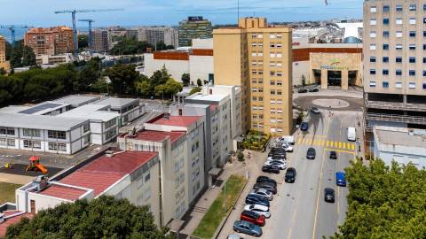 Apartamento T2 Arrabida Shopping