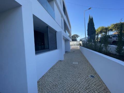 Apartamento T3 1ºAndar (J)