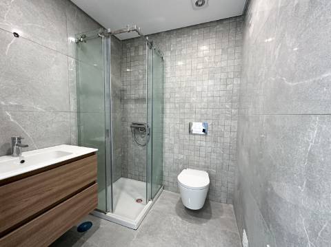 Apartamento T3 1ºAndar (J)