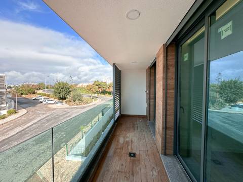 Apartamento T3 1ºAndar (J)