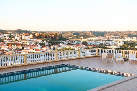 Moradia Independente com 5 Quartos, Piscina Privativa e Vistas fantásticas- Silves