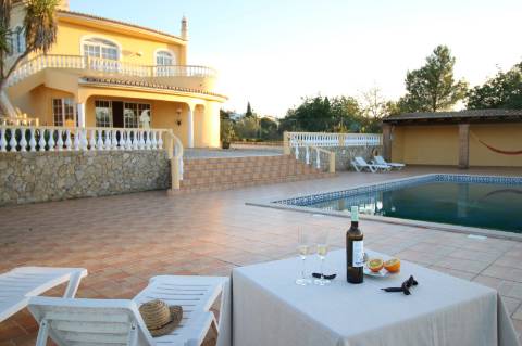 Moradia Independente com 5 Quartos, Piscina Privativa e Vistas fantásticas- Silves