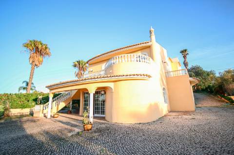 Moradia Independente com 5 Quartos, Piscina Privativa e Vistas fantásticas- Silves