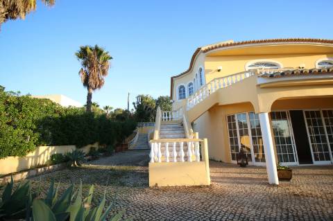 Moradia Independente com 5 Quartos, Piscina Privativa e Vistas fantásticas- Silves