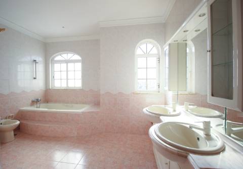 Moradia Independente com 5 Quartos, Piscina Privativa e Vistas fantásticas- Silves