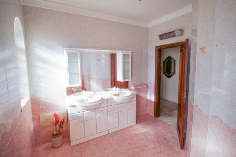 Moradia Independente com 5 Quartos, Piscina Privativa e Vistas fantásticas- Silves