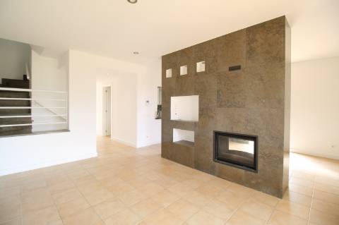 Moradia T3 a poucos minutos de Albufeira com deslumbrante vista mar!
