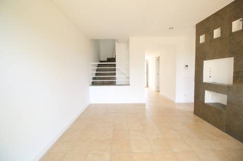 Moradia T3 a poucos minutos de Albufeira com deslumbrante vista mar!
